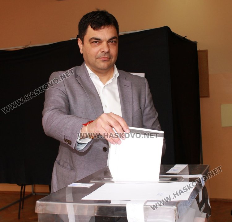 Иво Димов: Гласувах за това България да продължи да се развива!