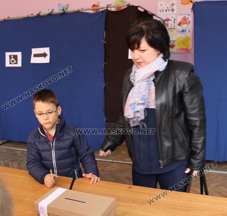 Гергана Кръстева: Гласувах, за да е гарантирано бъдещето на децата ни!