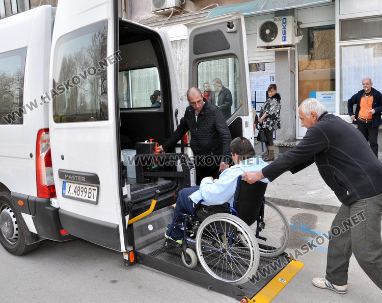 64 632 отидоха до урните в Хасковско, извозват 38 с увреждания