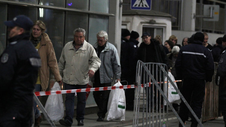 Скандали при предаване на изборните книжа в Кърджали