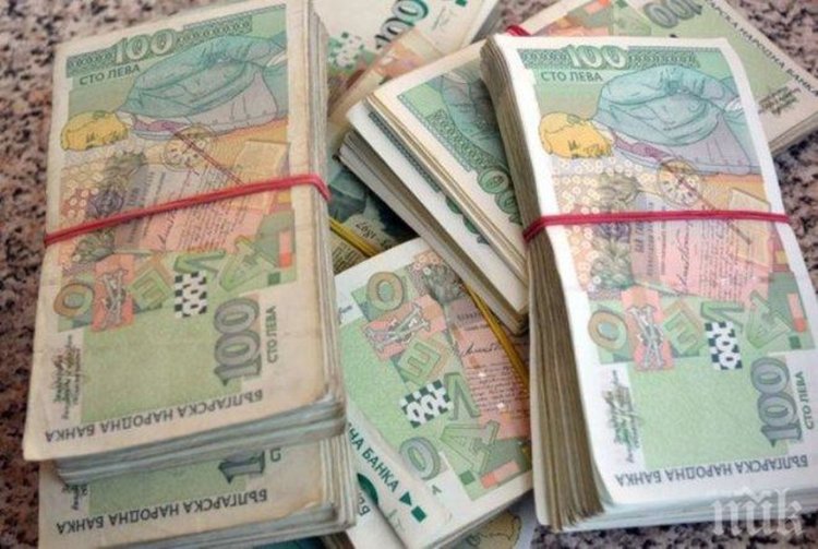 Кърджалийка завлече приятел със 100 бона,щяла да си оправя ченето