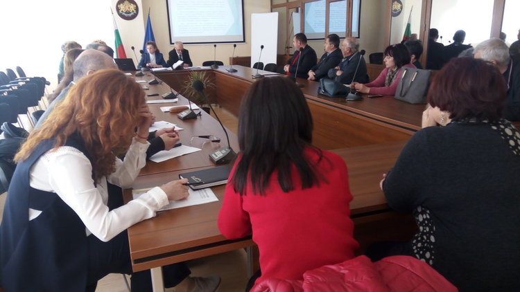 Разкриват 45 работни места в общините по регионалната програма за заетост 