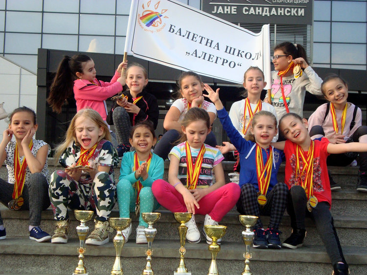 6 купи и 20 медала за балерините на „Алегро“  от Международен конкурс