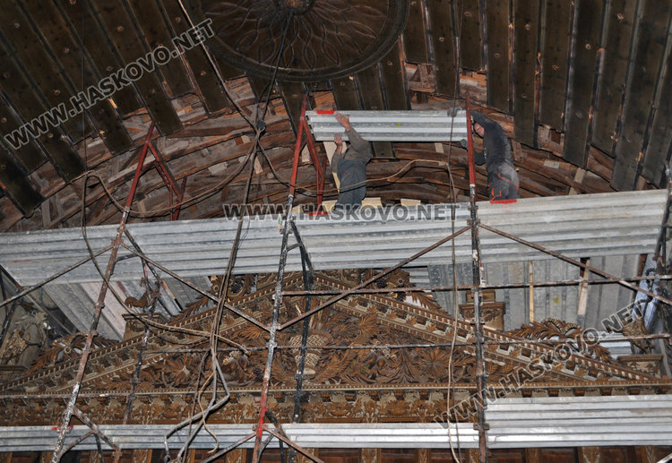 Великденска служба ще има в  „Успение Богородично“, въпреки ремонта