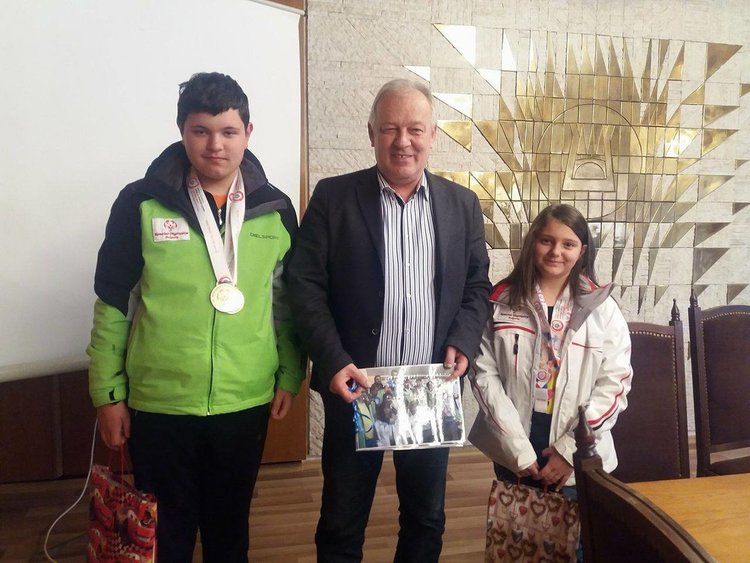 С два златни медала за Калин Георгиев се върнаха смолянските представители в игрите на Спешъл Олимпикс