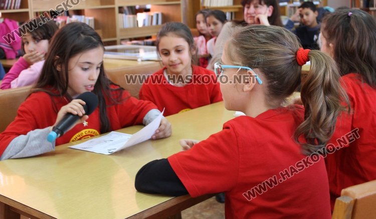 Пет отбора мериха сили в състезанието "Най-добре четящ клас" в Димитровград