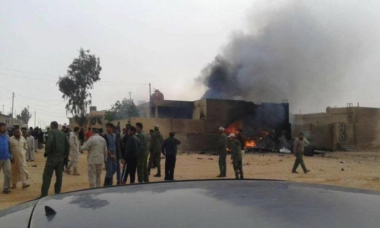 МиГ-21 падна върху жилищна сграда в Либия