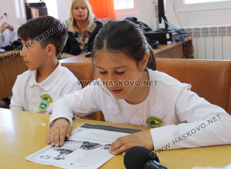 Пет отбора мериха сили в състезанието "Най-добре четящ клас" в Димитровград