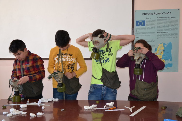 Общинско първенство по гражданска защита проведоха в Момчилград