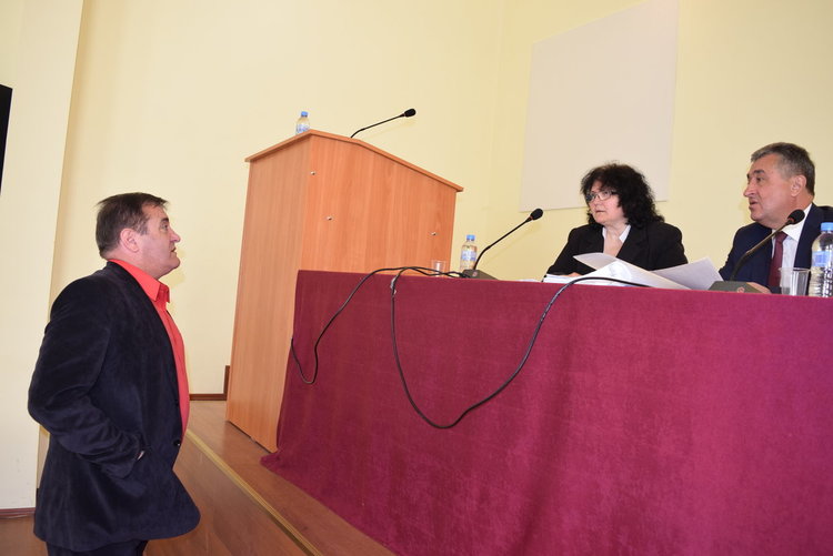 Местният парламент в Кърджали даде ход на процедура за  финансовото оздравяване на общината