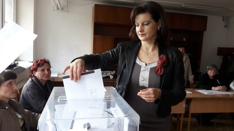 Два мандата за ГЕРБ в Смолян:Дариткова и Славов влизат в парламента