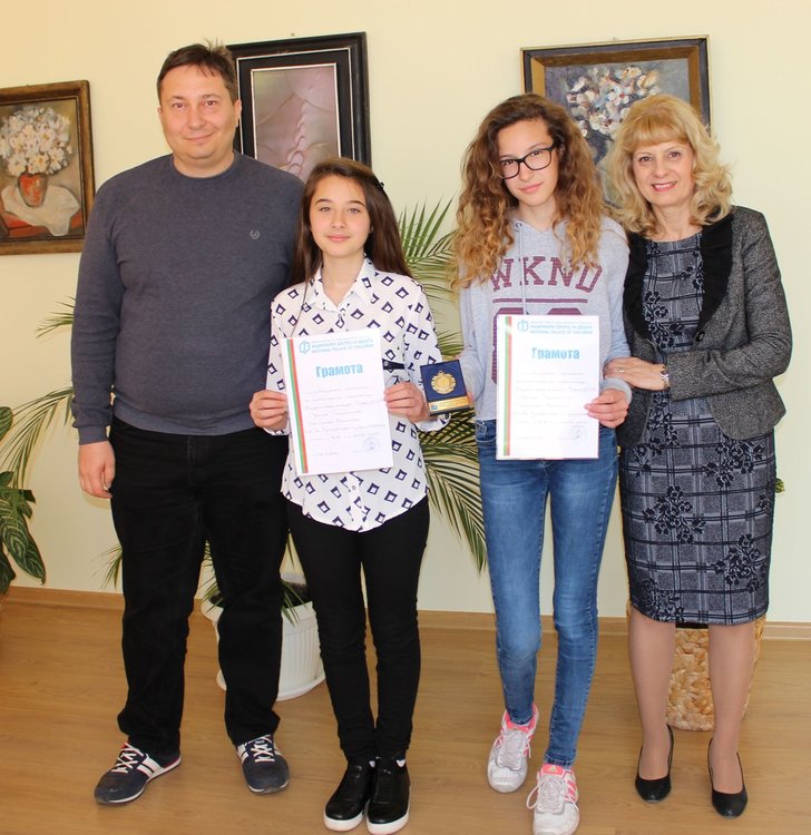 Директорът на училището Дорина Желязкова поздрави победителите и техния преподавател