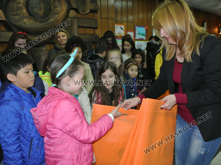 Деца рисуваха и снимаха чиста природа, наградиха ги