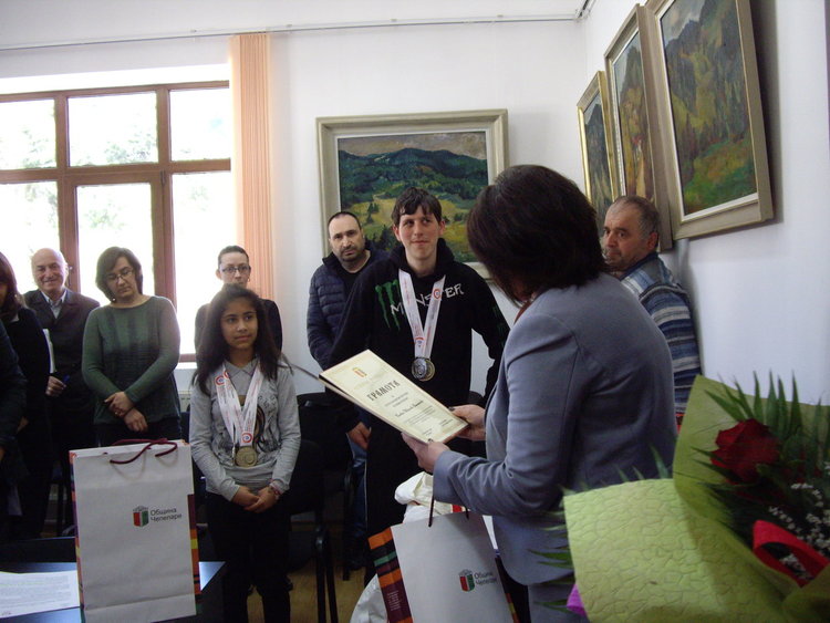 Чепеларе посрещна своите медалисти от Спешъл Олимпикс