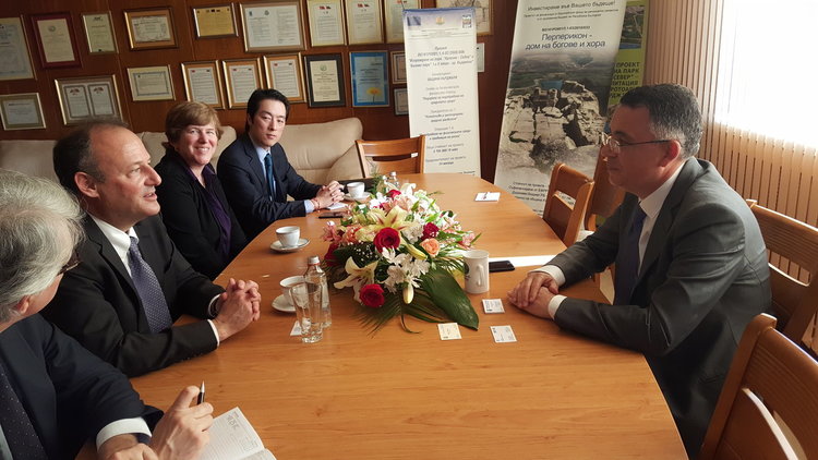 Американският посланик гостува на кмета инж.Хасан Азис