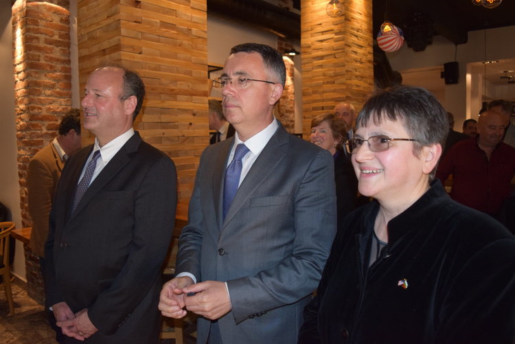 Посланик Ерик Рубин отпразнува рождения си ден сред „Приятели на САЩ”в Кърджали