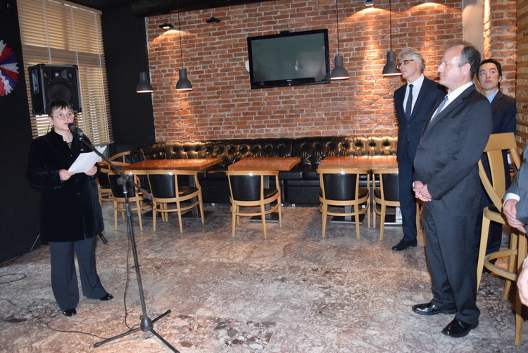 Посланик Ерик Рубин отпразнува рождения си ден сред „Приятели на САЩ”в Кърджали