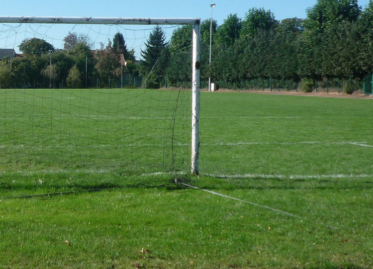 Кои спортни обекти Общината ще отдава под наем за 2017-та?