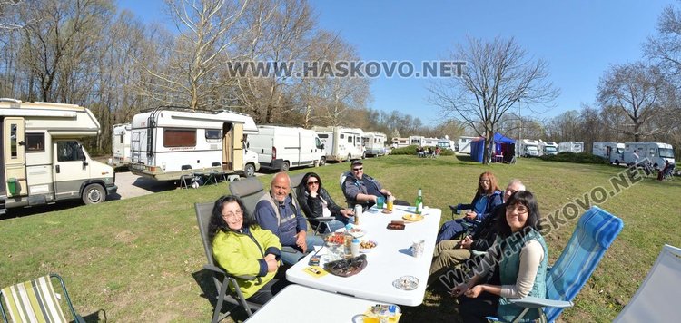 Над 100 кемпера от цялата страна вече са разположени в парк "Марица" 