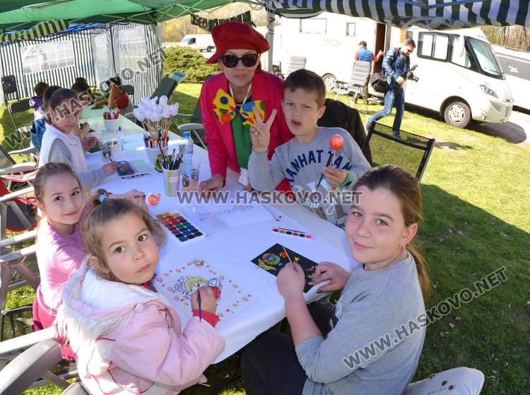 Над 100 кемпера от цялата страна приюти парк "Марица" 