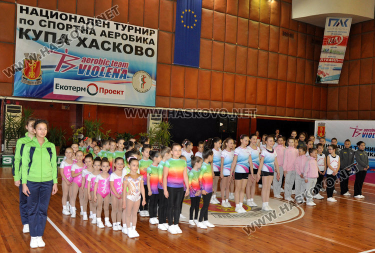 Най-малките отвориха състезанието по спортна аеробика за Купа Хасково