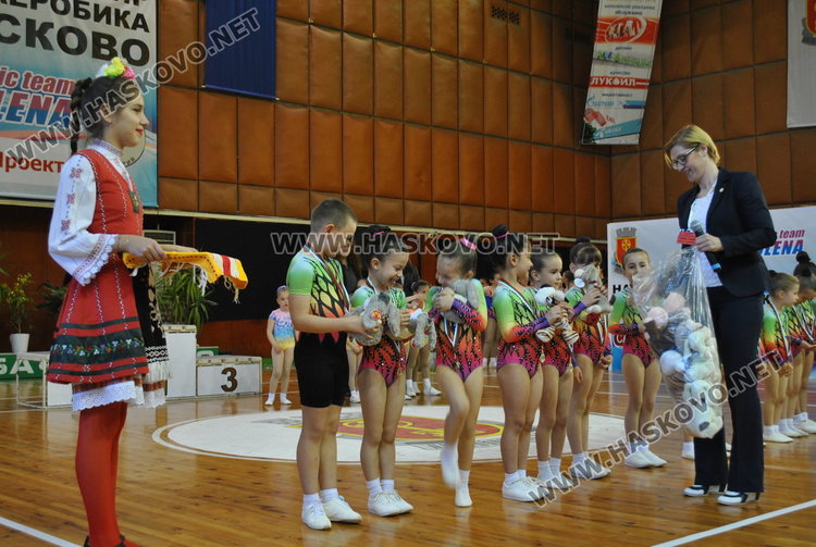 Домакински фурор по аеробика за Купа Хасково