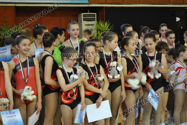 Домакински фурор по аеробика за Купа Хасково