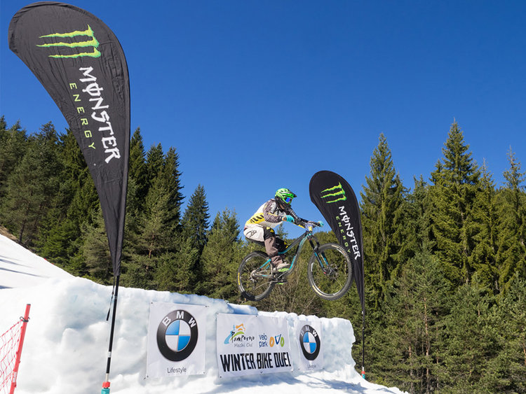 Много екшън и неочаквани обрати в тазгодишния  Зимен Байк Дуел в Пампорово-Мечи чал