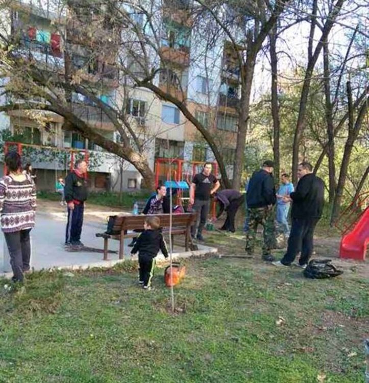 Сред участниците в акцията имаше и много деца