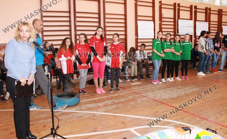 Димитровградски ученици оказваха първа помощ при бедствия и аварии