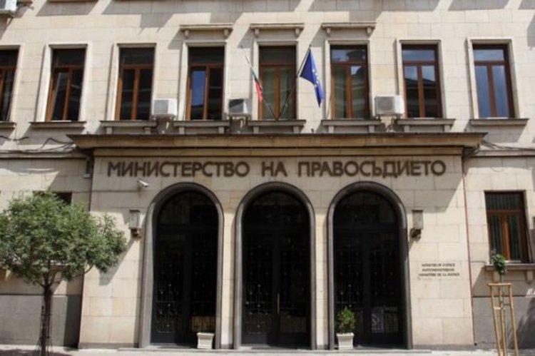 Законови промени за по-ефективно прилагане на конституционната забрана за използване на религията за политически цели