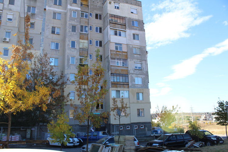 Още един блок готов със санирането, сметките наполовина