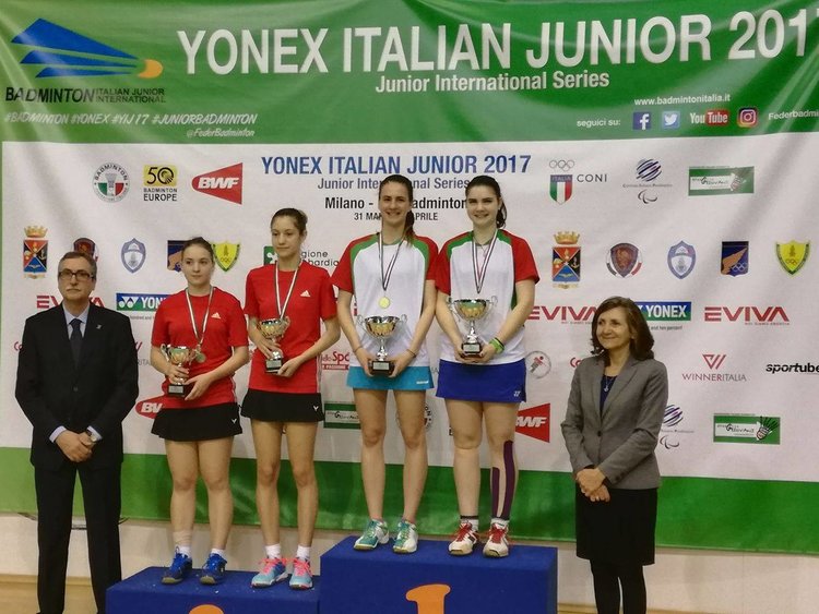 Бадминтонистите от "Атлет" се представиха успешно в състезание с по-големи съперници 