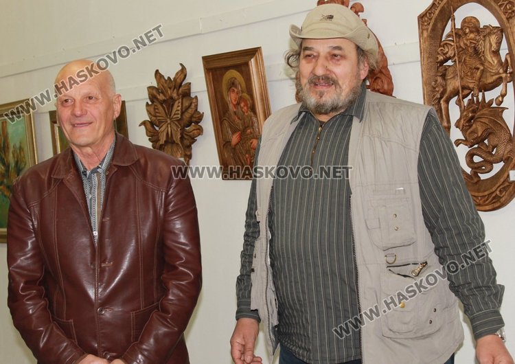 Деца представят свои творби във Великденска изложба в Димитровград