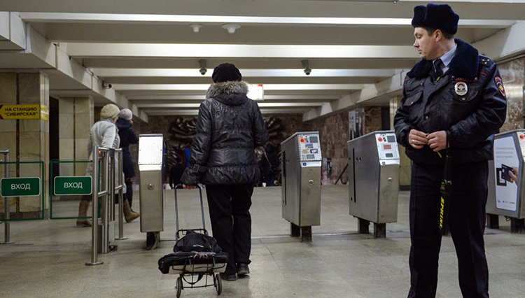 До момента официалните съобщения от институциите в Русия не потвръждават за връзка на атентатора с Ислямска държава, нито я отричат