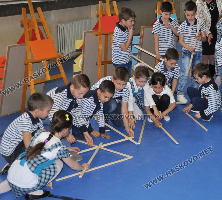 126 деца от "Смирненски" вече са грамотни