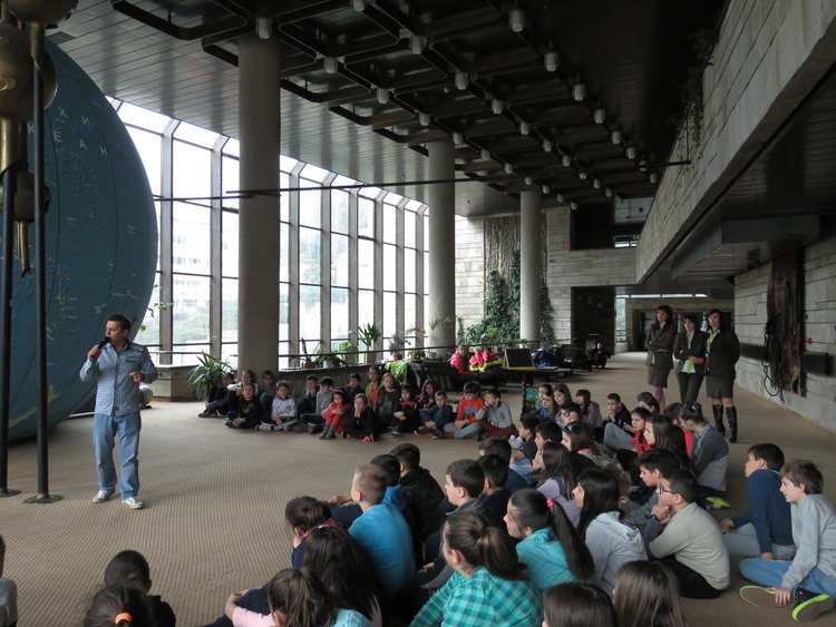 В "Земно кълбо" децата учиха за природата и гората около нас