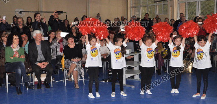 126 деца от "Смирненски" вече са грамотни