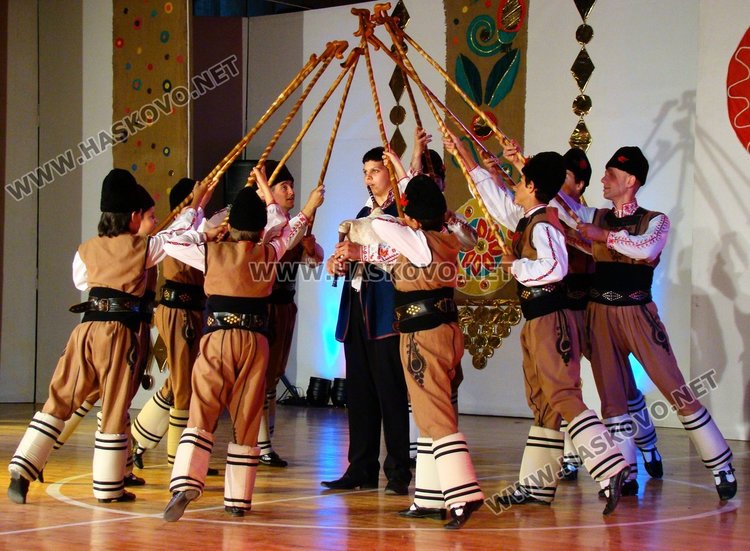 Ансамбъл "Звездица" гостува на Лазаровден в Пазарджик