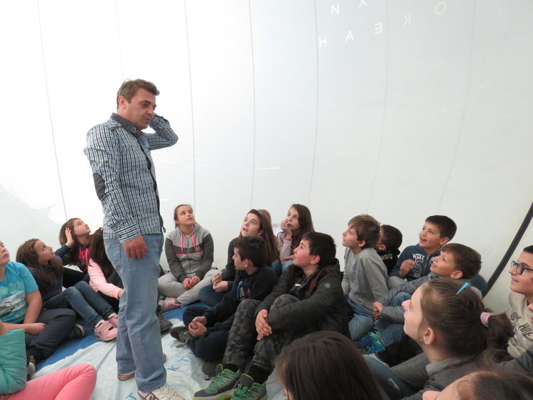 В "Земно кълбо" децата учиха за природата и гората около нас