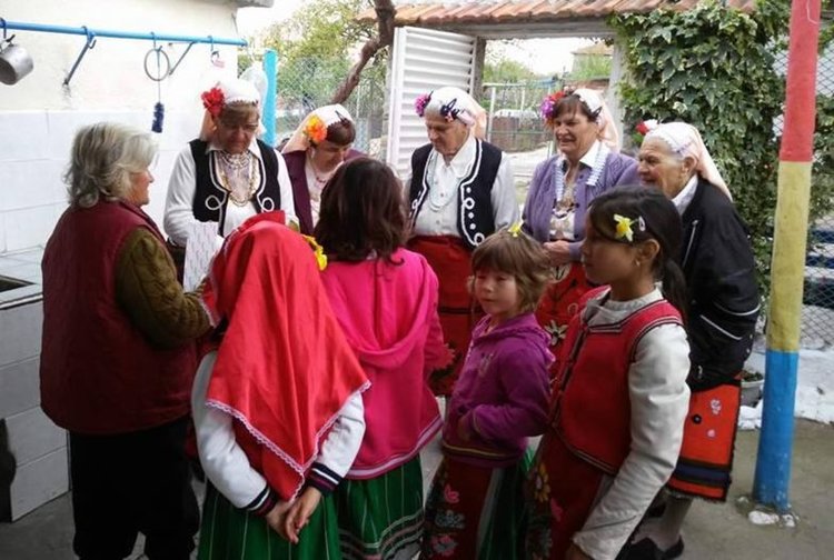 Отбелязаха Лазаровден в село Длъгнево