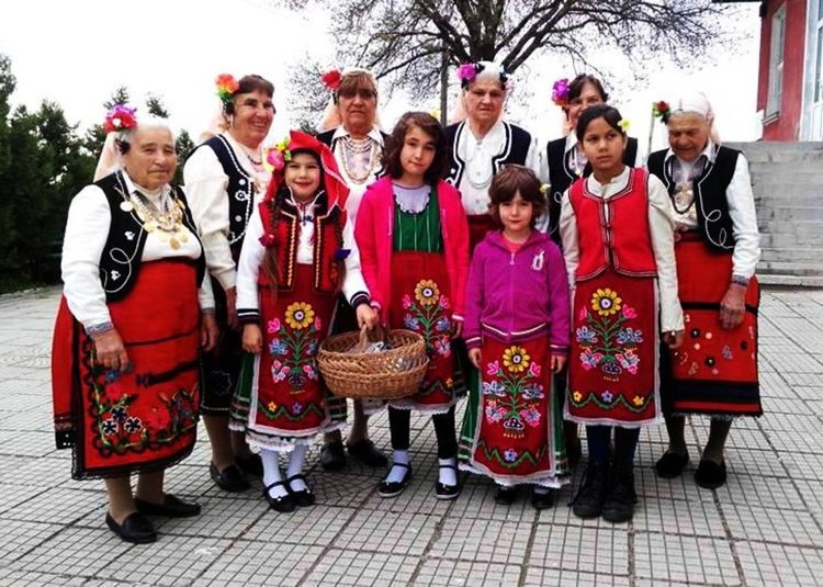 Лазаровден отбелязаха днес и в друго димитровградско село - Длъгнево