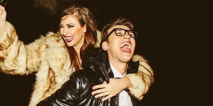 Лудите наистина се привличат