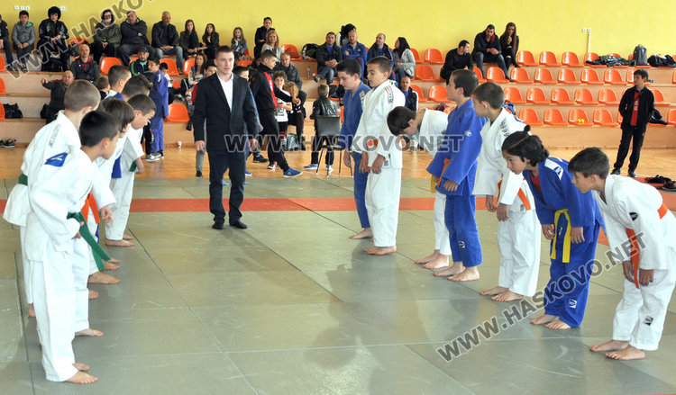 Малките хасковски джудисти мачкат наред в Спартак 