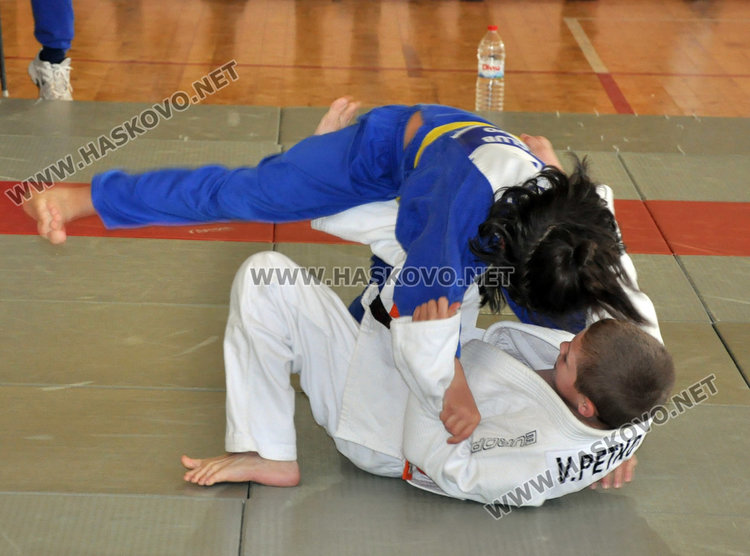 Малките хасковски джудисти мачкат наред в Спартак 