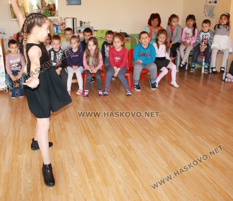 "Галаксико" организира Великденски концерти в детските градини