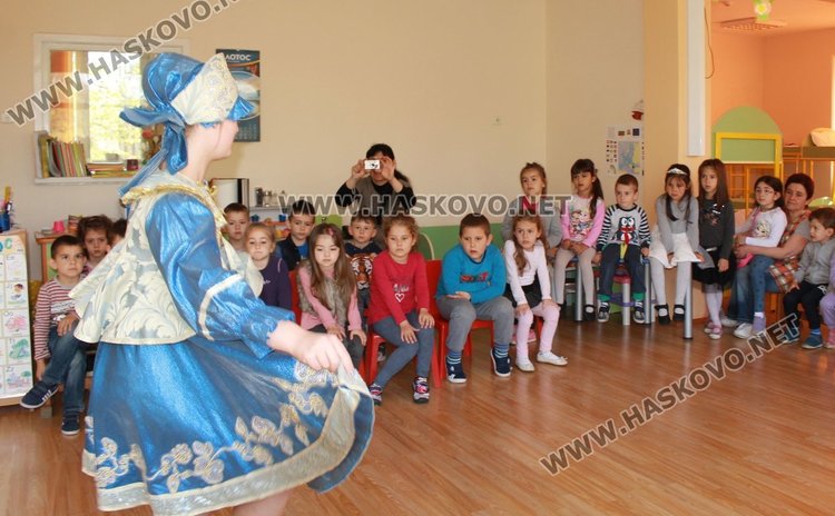 "Галаксико" организира Великденски концерти в детските градини