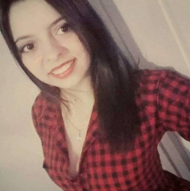 18-годишно момиче от Девин се бори със Сарком на Юинг, средствата за лечението ѝ не стигат