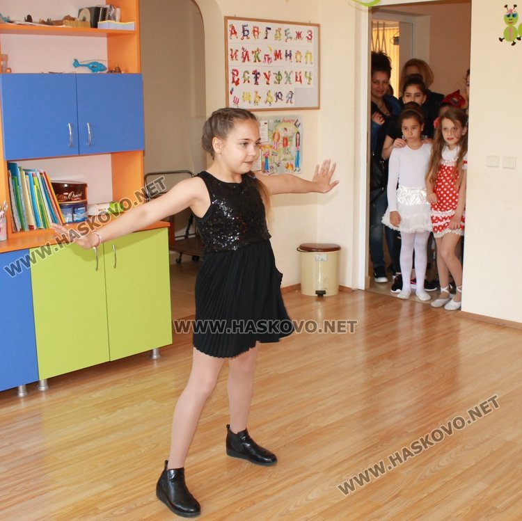 "Галаксико" организира Великденски концерти в детските градини