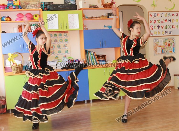 "Галаксико" организира Великденски концерти в детските градини